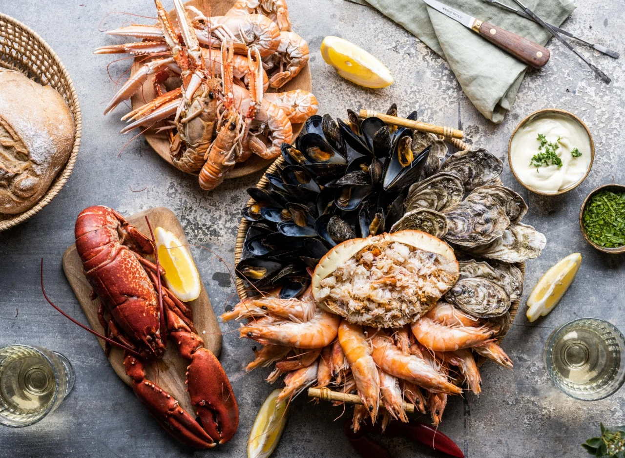 Fruits de Mer - Deluxe Seafood Platter Box - Image 2