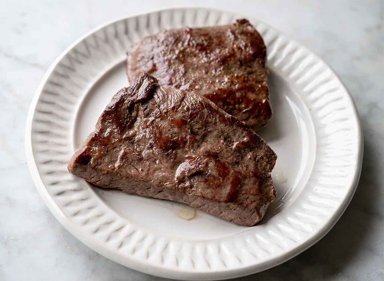 Olivers Butchers Flat Iron Steaks x 2 - Image 4