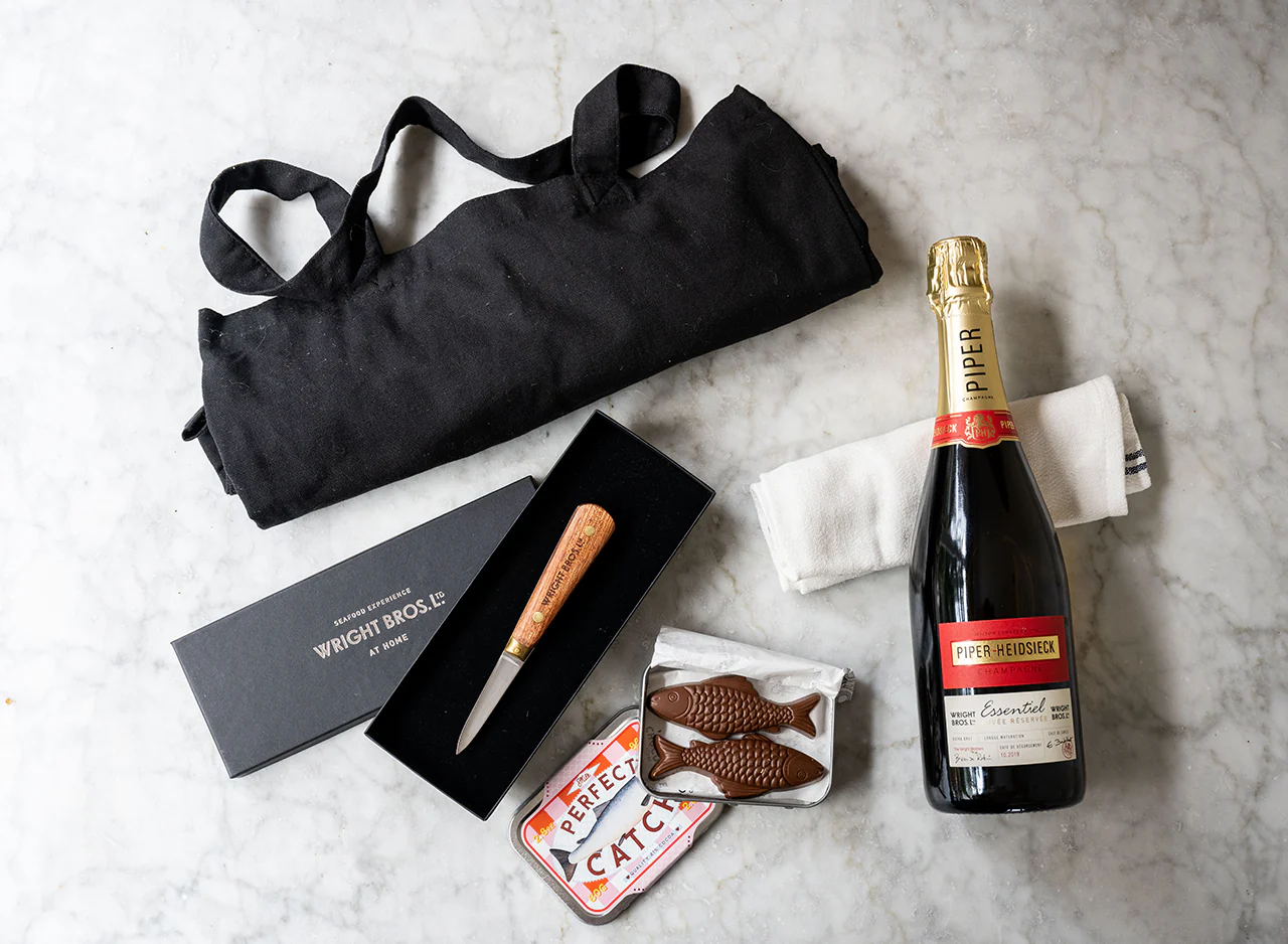 Luxury Champagne & Chocolate Fish Gift Hamper - Image 2