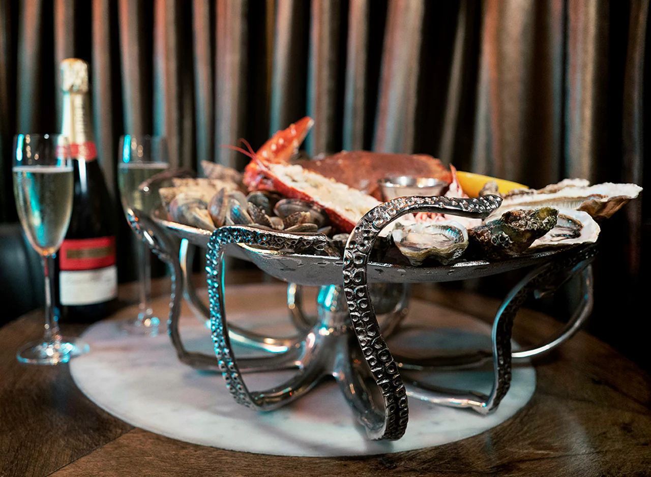 Octopus Oyster & Shell Server - Image 6