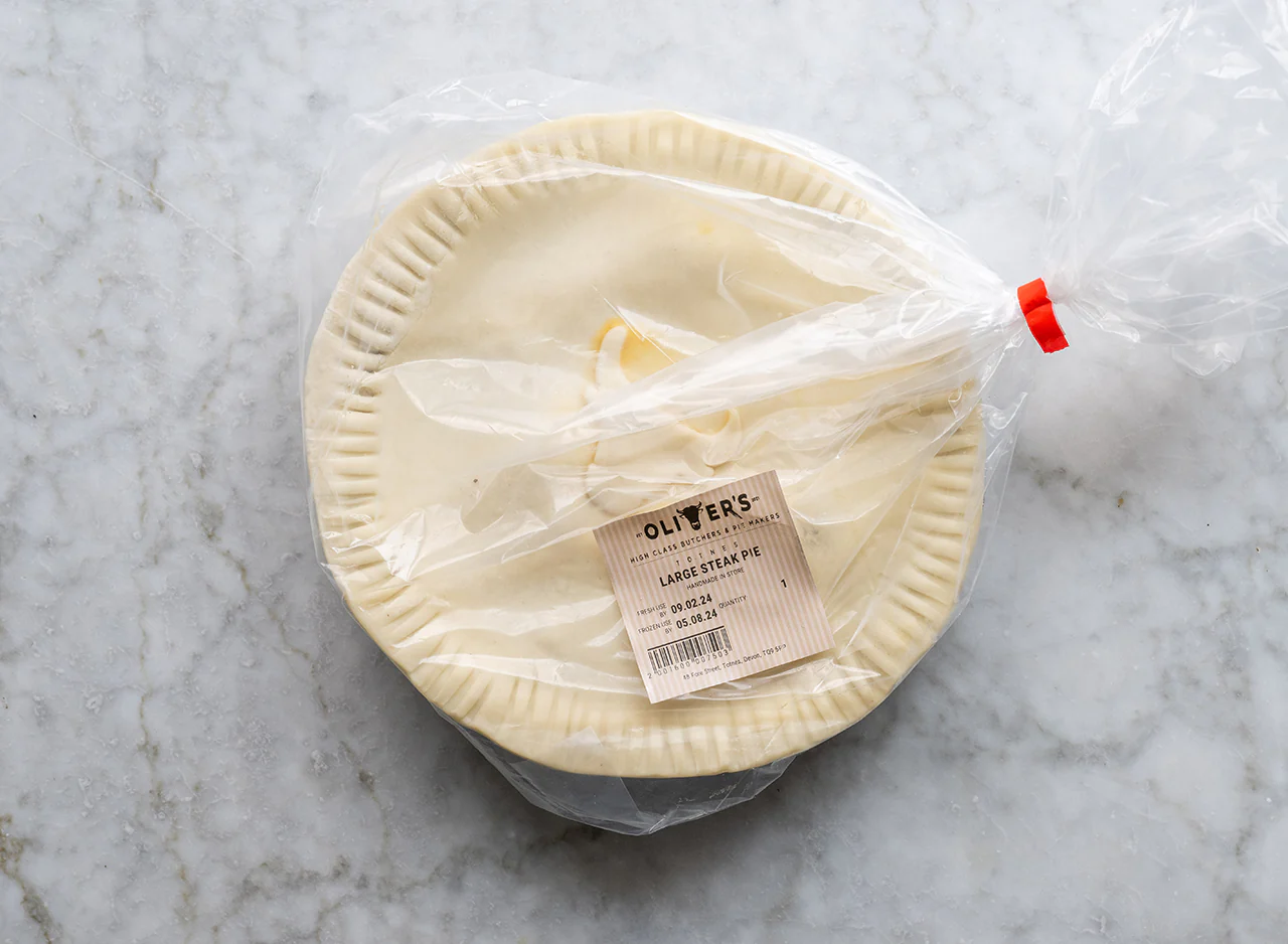 Oliver's Butchers Steak & Gravy Pie - Image 5